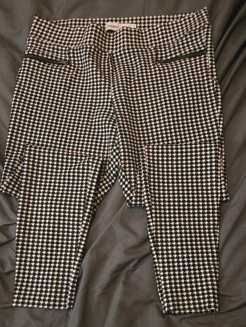 Large Old Navy Black and White Houndstooth Ponte Leggings for Women